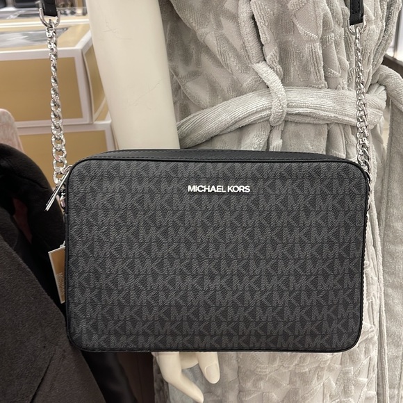 Michael Kors Jet Set Item Large East West Zip Crossbody Black Signature - Picture 4 of 17